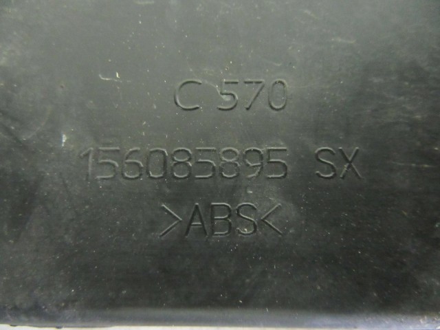 Alfa Romeo Giulietta 156085895 számú, bal első díszrács