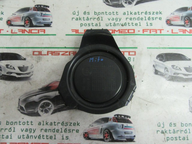 Alfa Romeo Mito 156080144 számú, bal első ködlámpa helyettesítő