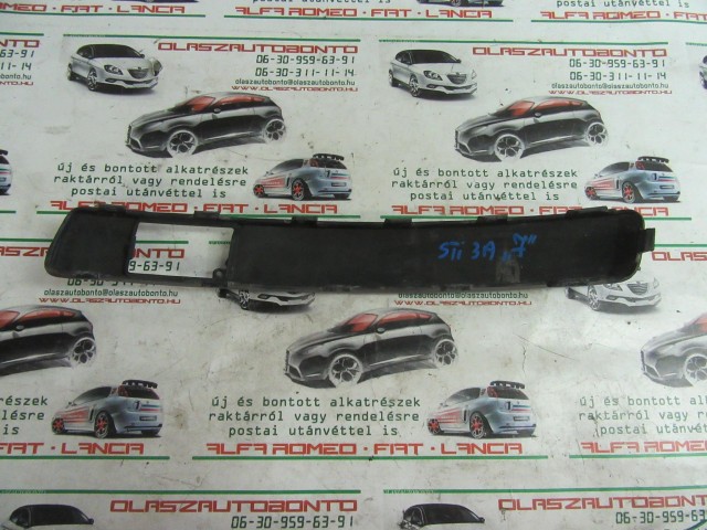32437 Fiat Stilo 3 ajtós, jobb első díszcsík a képen látható sérüléssel 1821920031
