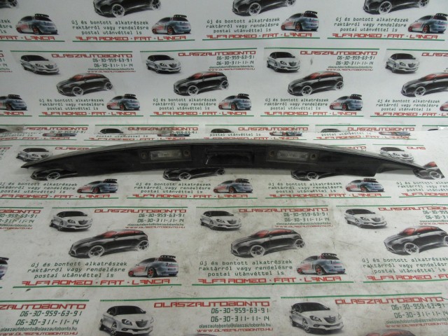 Fiat Stilo 5 ajtós, fekete színű rendszámtábla világítás