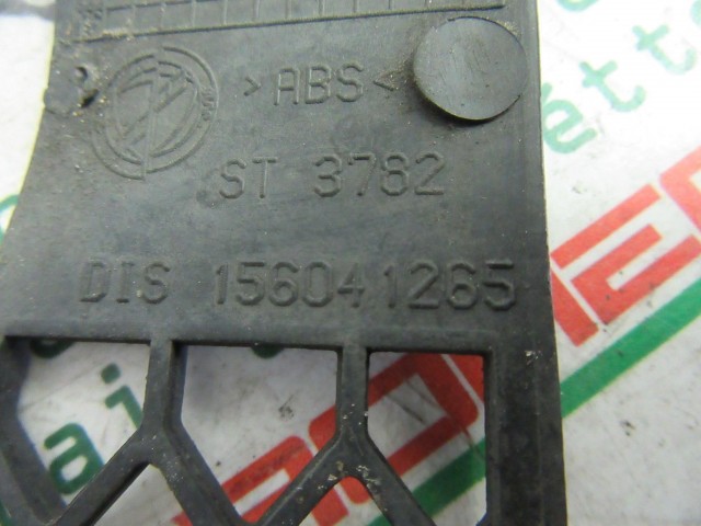 Alfa Romeo 156 2003-2005 alsó díszrács 156041265