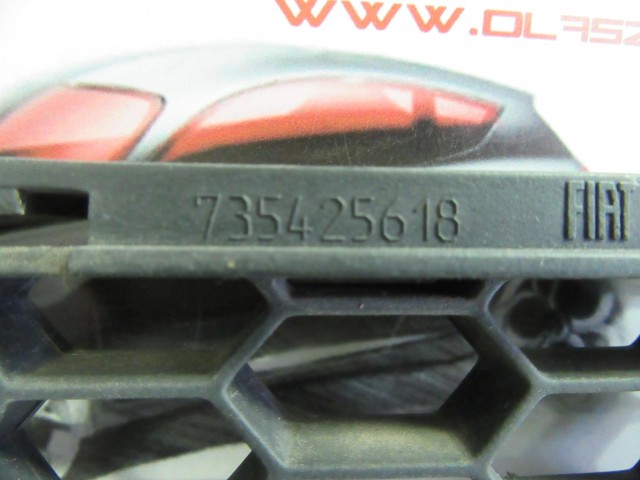 Fiat 500 2007-2015 első lökhárító, alsó díszrács 735425618