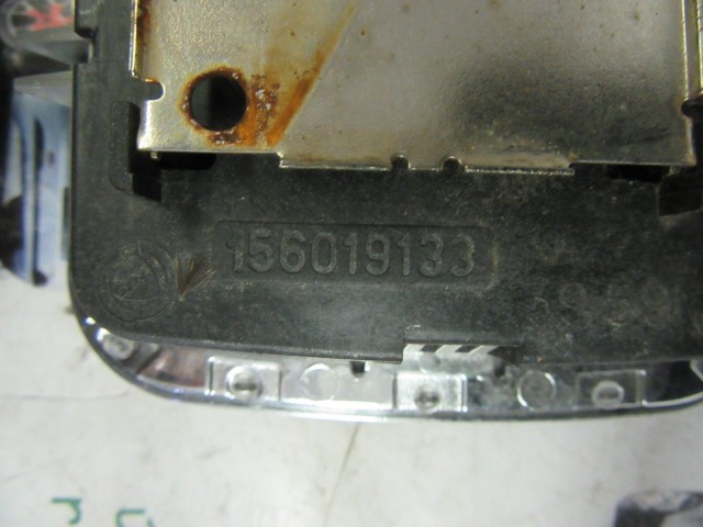 Alfa Romeo 166 156019133 számú belső világítás