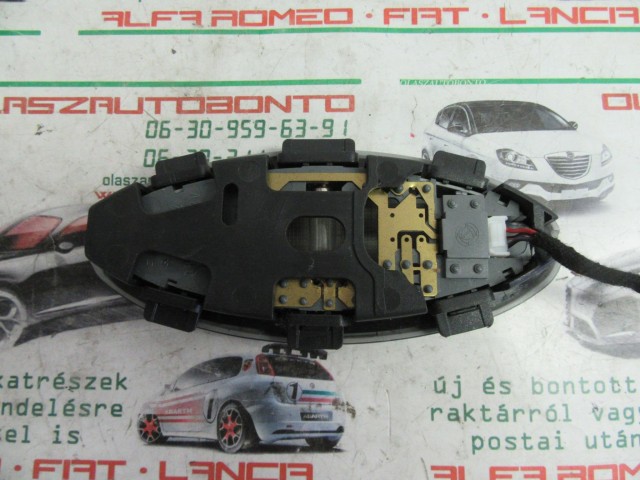 Alfa Romeo 147 belső világítás