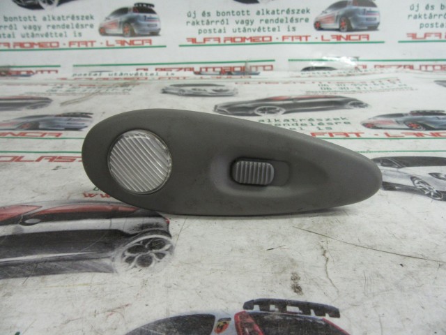 Alfa Romeo 166 156016780 számú belső világítás