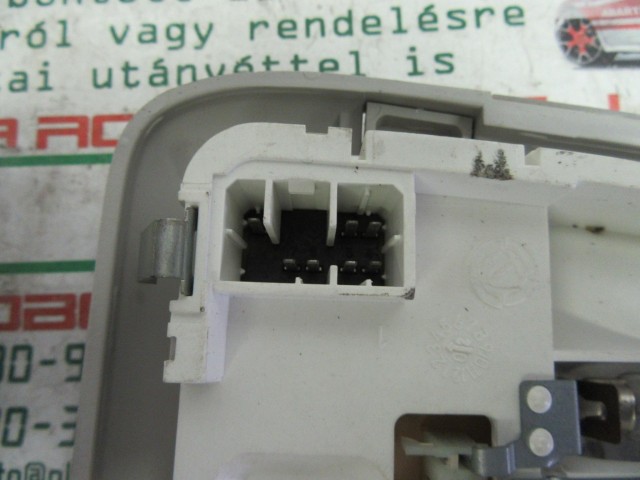 Fiat Stilo 735273815 számú, hátsó, belső világítás
