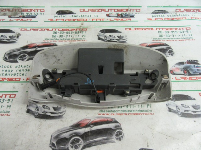 Fiat Stilo 735284368 számú, felső műanyag szenzorral