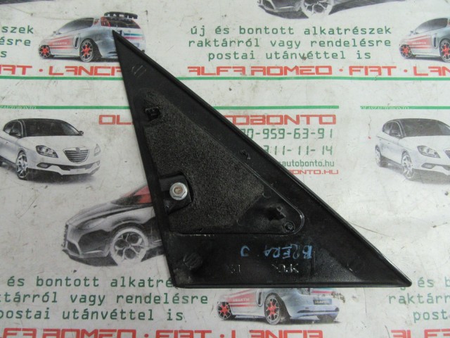 Alfa Romeo Brera jobb oldali sárvédő háromszög