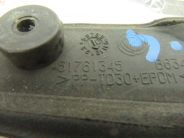 Fiat Grande Punto , Linea  jobb oldali levélfogó vég 51761345