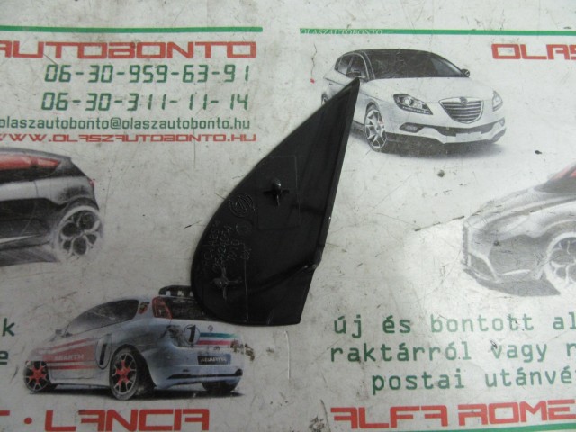 Fiat Linea jobb oldali sárvédő háromszög 735424054