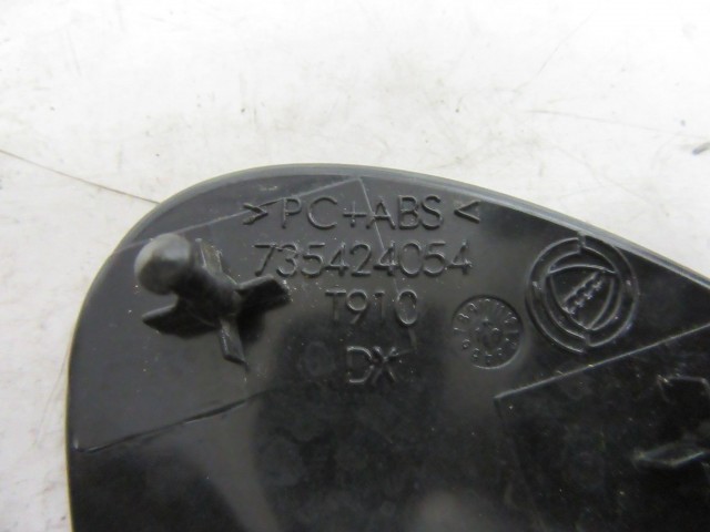 Fiat Linea jobb oldali sárvédő háromszög 735424054