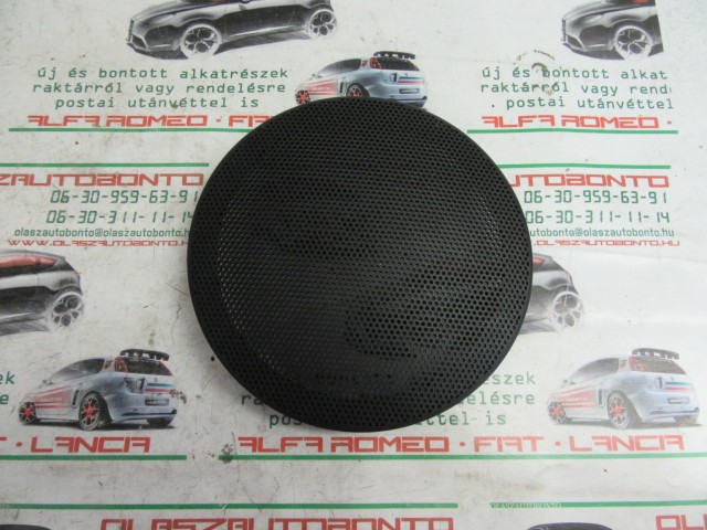 Alfa Romeo 156 152018000 számú hangszóró takaró