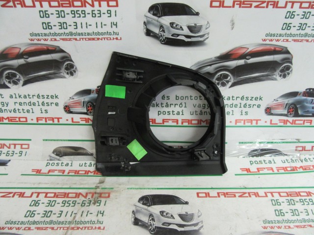 Fiat 500 fekete színű, bal oldali műszerfal párna betét