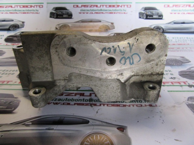 Fiat Croma 1,9 8-16v Diesel motor tartó alubak 55210530