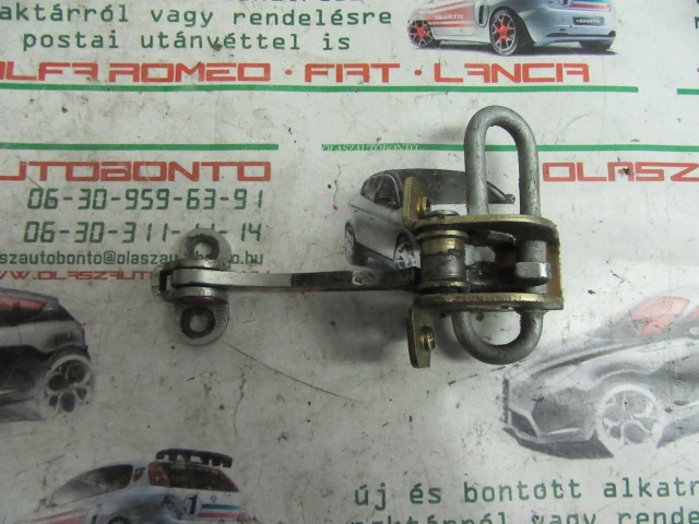 Alfa Romeo 166 első ajtóhatároló