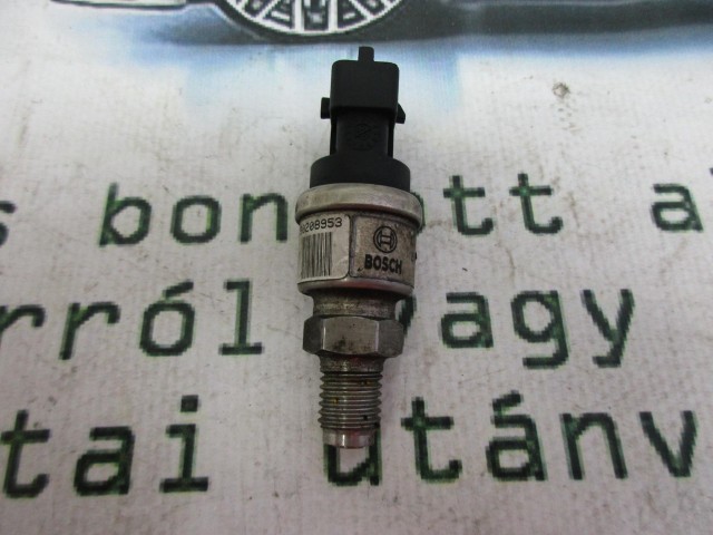 Fiat/Lancia 0281002210/71716957 számú railcső nyomás érzékelő szelep