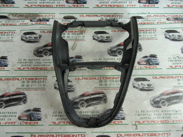 Fiat Bravo II. 735431188 számú közép konzol