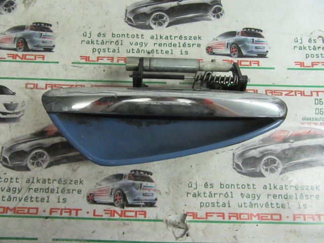 36685 Alfa Romeo 159 kék színű, jobb első , külső kilincs