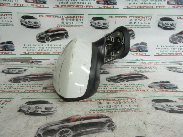 Fiat Grande Punto fehér színű, elektromos, jobb oldali tükör