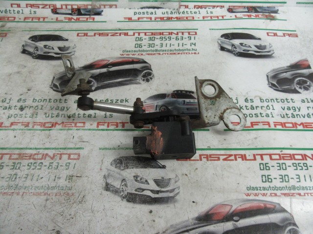 Alfa Romeo 166 89101056 számú xenon lámpa állító