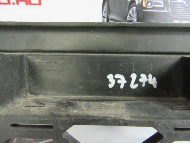 Fiat Punto III. 2003-2010 sporting első középső díszrács 735320943