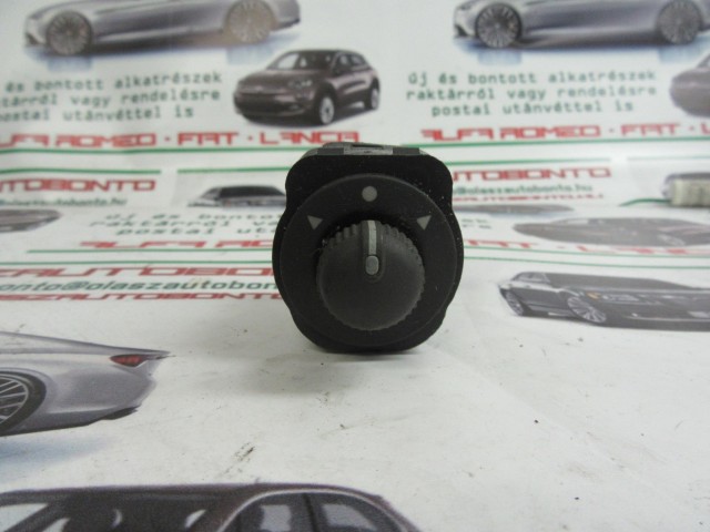Fiat Doblo III. tükör állító kapcsoló