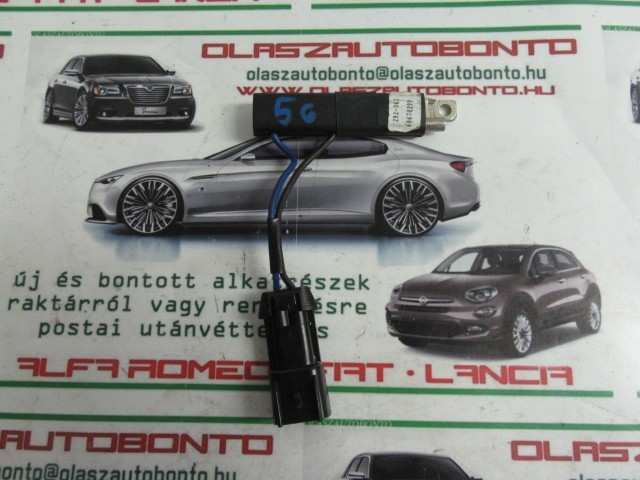 Alfa Romeo 156 60670299 számú antenna erősítő