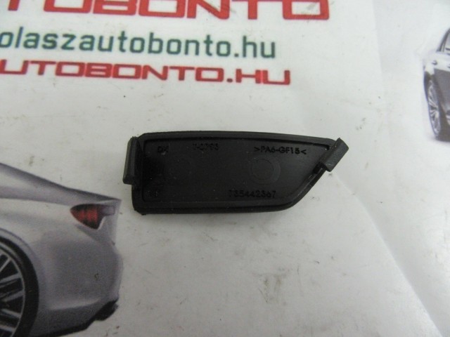 Fiat Grande Punto 735442367 számú ,jobb oldali csavar takaró