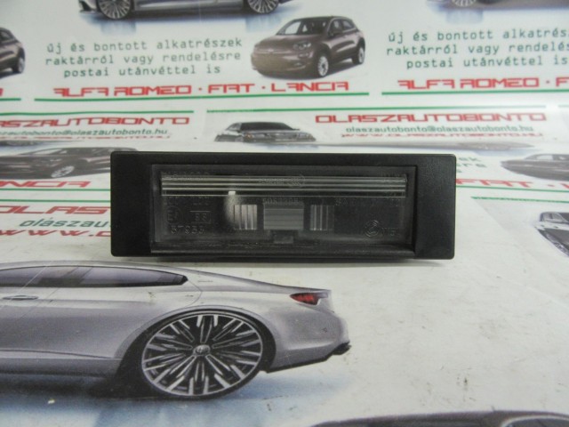 Alfa Romeo/Fiat 50522964 számú rendszámtábla világítás