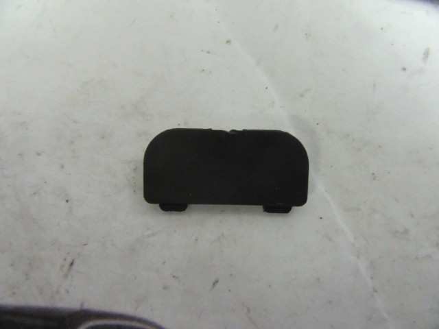 Jeep Renegade bal első csavar takaró