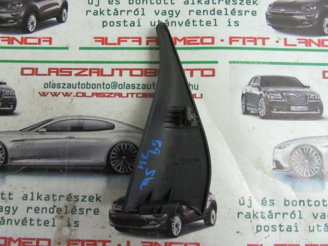 Alfa Romeo 159 sw 156052233 számú, jobb hátsó takaró háromszög