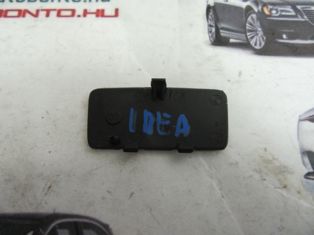 Fiat Idea fekete színű kárpit csavar takaró