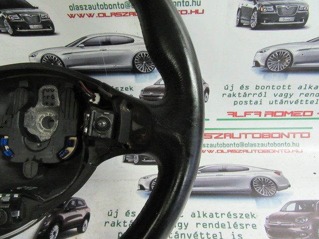 Kormány39199 Alfa Romeo Gt bőr, multikormányos kormánykerék