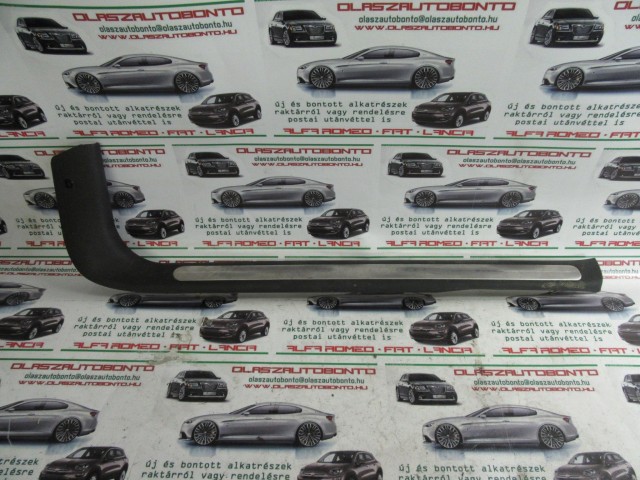 Alfa Romeo 156 cw 156056541 számú,jobb első küszöb belső borítás