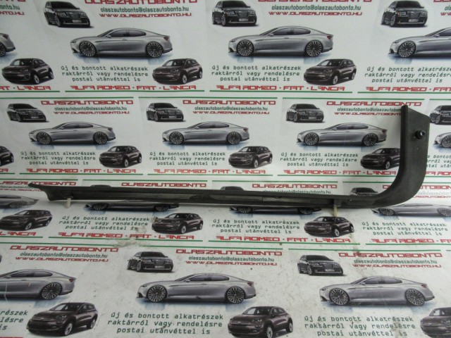 Alfa Romeo 156 cw 156056541 számú,jobb első küszöb belső borítás