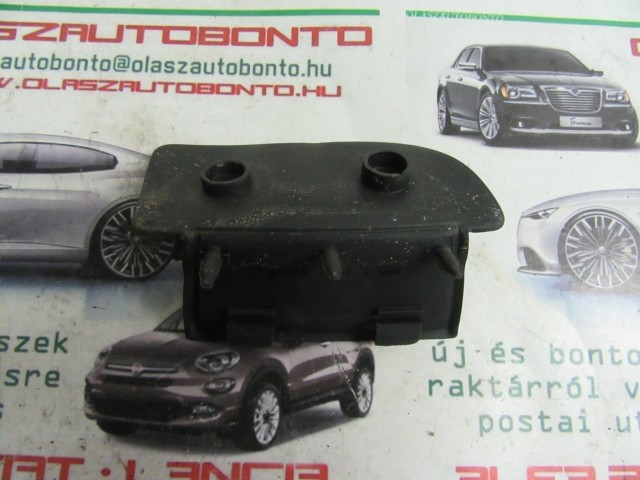 Fiat Bravo II. bal első ajtóbehúzó csavar takaró
