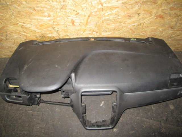 30186 Fiat Grande Punto fekete grafit színű műszerfalpárna