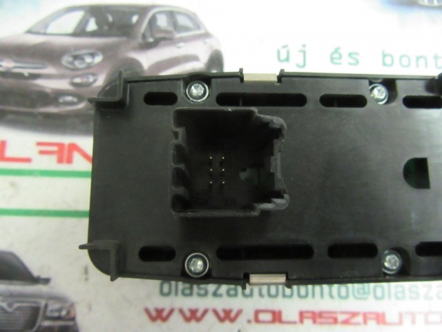 Jeep Renegade 68029198AB számú, jobb első ablakemelő kapcsoló