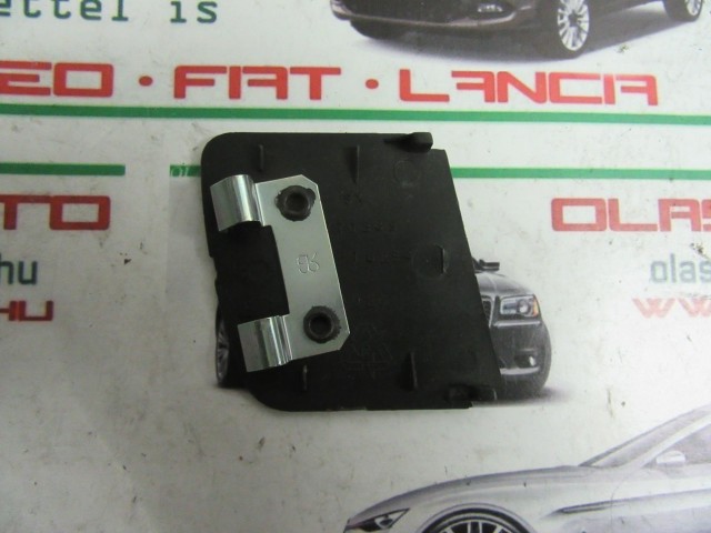 Alfa Romeo 147 46770389 számú bal oldali csavar takaró