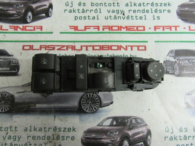 Lancia Musa bal első ablakemelő kapcsoló 4x a képen látható sérüléssel