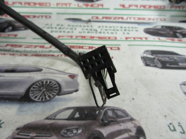 43425 Fiat Bravo 2007-2014  kék színű,  7 vezetékes jobb oldali visszapillantó tükör