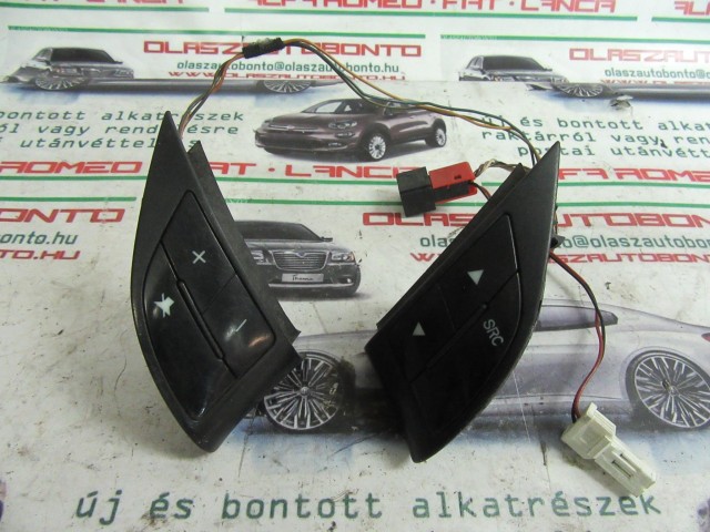 43517 Fiat Grande Punto multikormány gomb