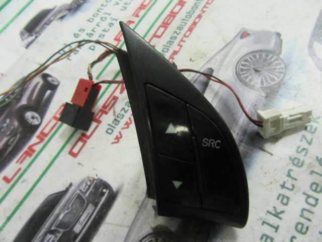 43517 Fiat Grande Punto multikormány gomb