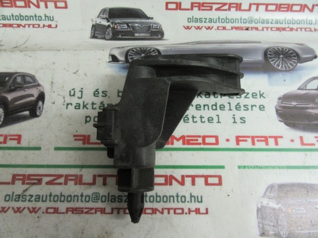 Fiat Stilo jobb oldali klímahűtő tartó