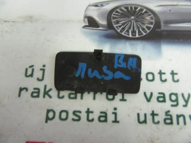 Lancia Musa bal hátsó ajtókárpit csavar takaró