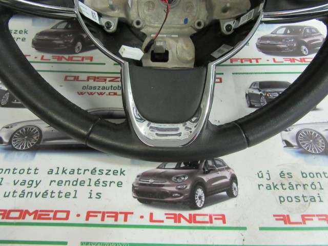 45345 Fiat 500FL  2015- fekete színű, bőr, multikormányos kormánykerék 735633726