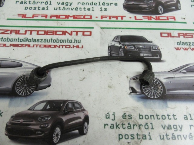 Alfa Romeo 159 2,4 Jtd 55188923 számú, nagynyomású szivattyú és rail cső közötti cső