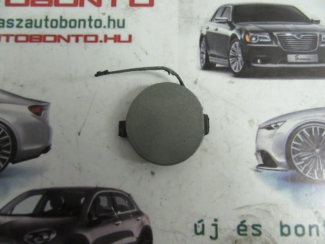 Alfa Romeo 147FL 156052200 számú, ezüst színű, első vonószem takaró