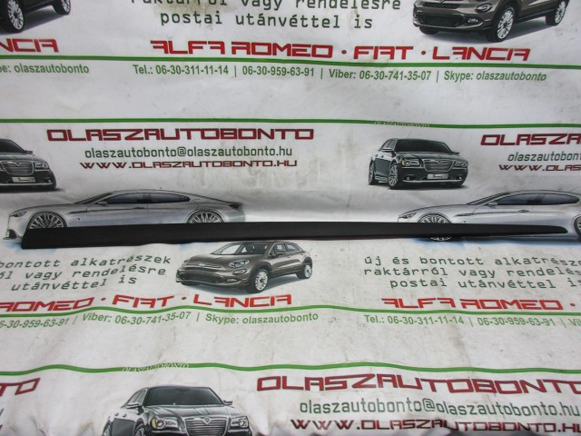 Fiat Punto II. 3 ajtós, 0117212 számú, utángyártott új, bal első ajtó díszléc