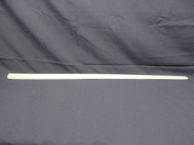 Fiat Punto II. 5 ajtós, 0117262 számú, utángyártott új, alapozott, bal első ajtó díszléc